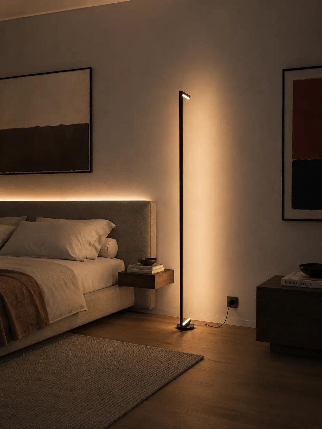 Tratto Slim Floor Lamp — Minimalist Sculptural Light